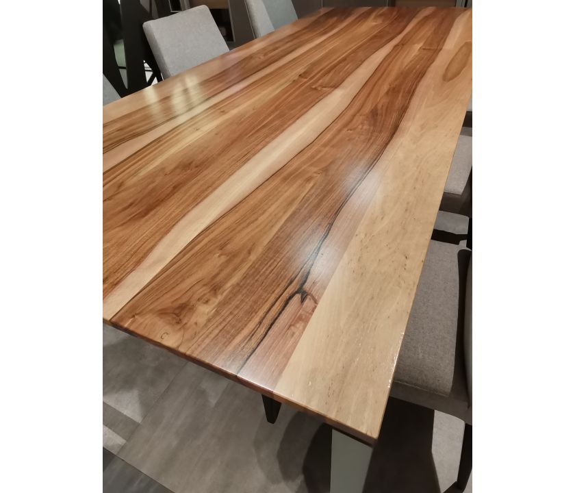 Team by Wellis Стол обеденный Ares