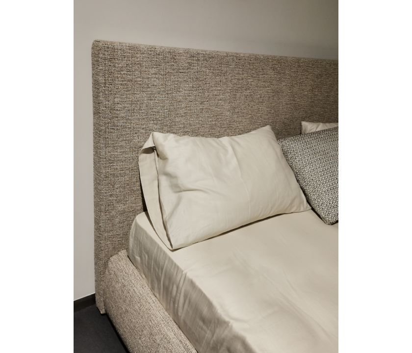 B&B Italia Кровать Sileo
